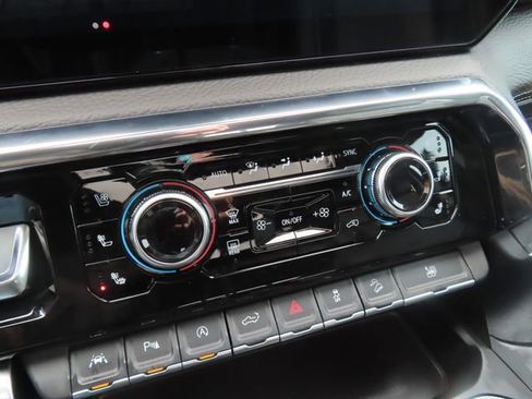 Used 2024 GMC Sierra 1500 Denali w/ Denali Reserve Package image 34