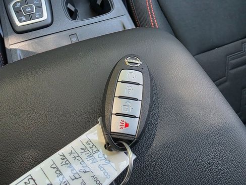 New 2026 Nissan Frontier PRO-4X w/ Pro-4x Convenience Package image 32