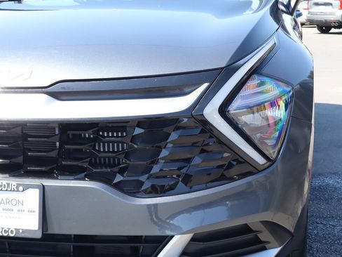 Used 2023 Kia Sportage EX AWD/4WD image 8
