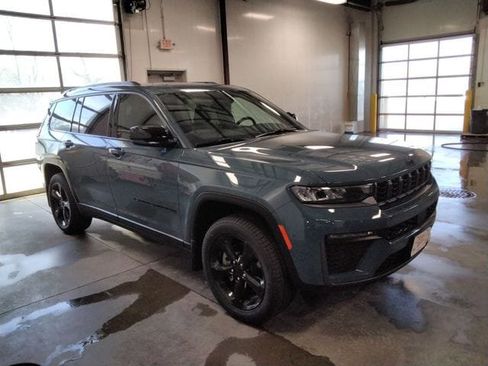 New 2026 Jeep Grand Cherokee L Limited AWD/4WD image 5