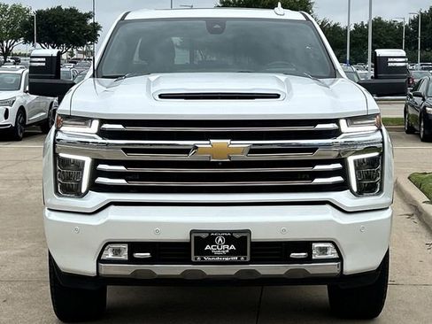 Used 2021 Chevrolet Silverado 2500 High Country w/ Z71 Off-Road Package AWD/4WD image 9