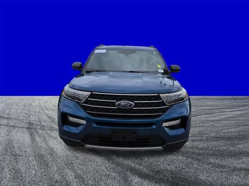 Used 2020 Ford Explorer XLT w/ Equipment Group 202A RWD image 9