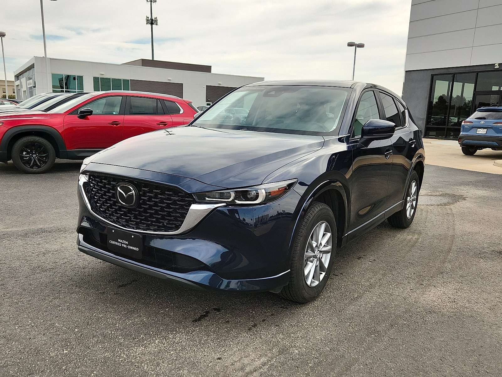Used 2025 MAZDA CX-5 AWD 2.5 S w/ Preferred Package image 2