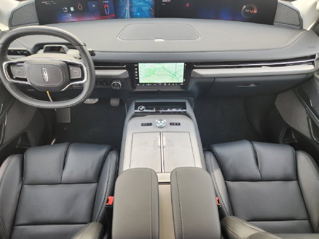 New 2027 Lincoln Navigator Reserve AWD/4WD image 11