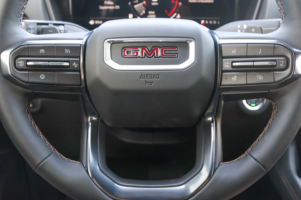 New 2027 GMC Terrain AT4 w/ Technology Package II AWD/4WD image 22