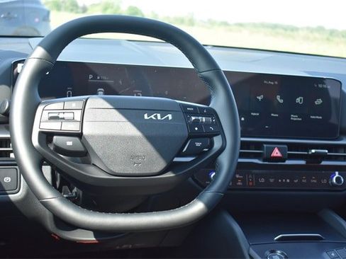 New 2026 Kia Sportage S image 18