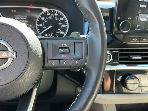 Certified 2023 Nissan Pathfinder SL w/ SL Premium Package AWD/4WD image 16