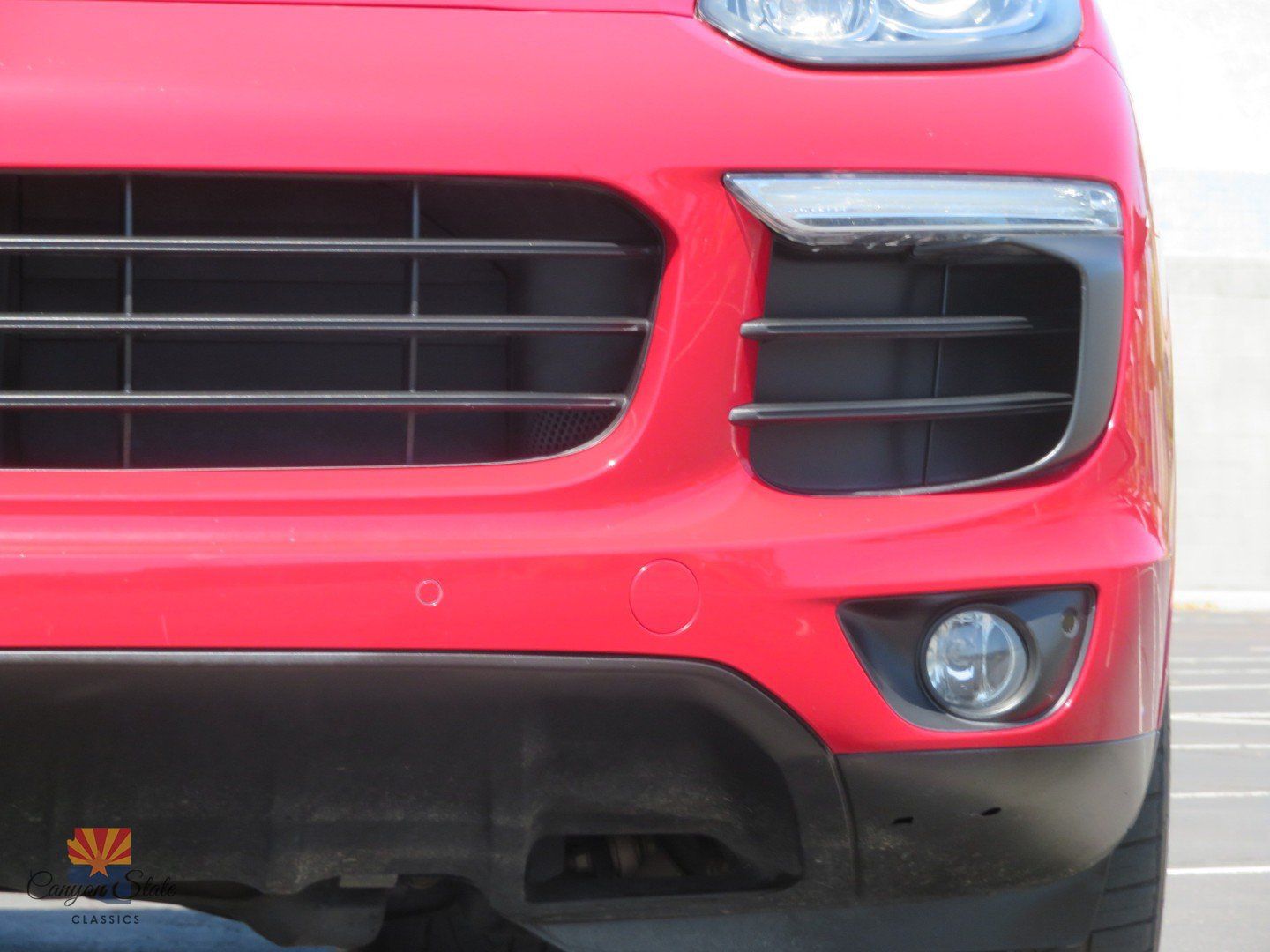 Used 2016 Porsche Cayenne w/ Premium Package AWD/4WD image 38