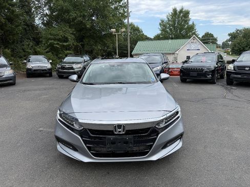 Used 2020 Honda Accord EX-L image 2