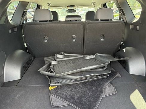 Used 2023 Hyundai Santa Fe SE image 12