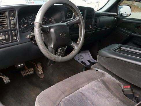 Used 2001 Chevrolet Silverado 2500 LS w/ Off-Road Skid Plate Pkg image 13