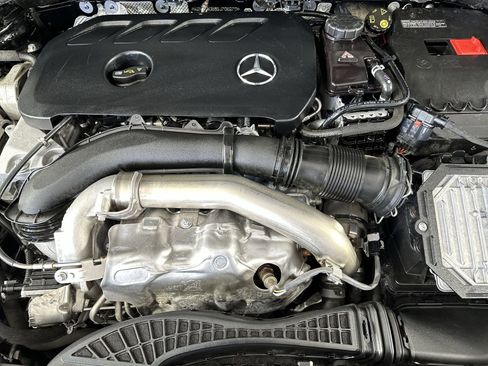 Used 2025 Mercedes-Benz GLA 250 image 27