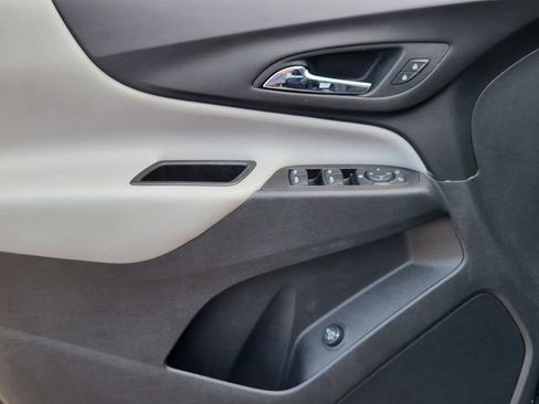 Certified 2022 Chevrolet Equinox LT FWD image 17