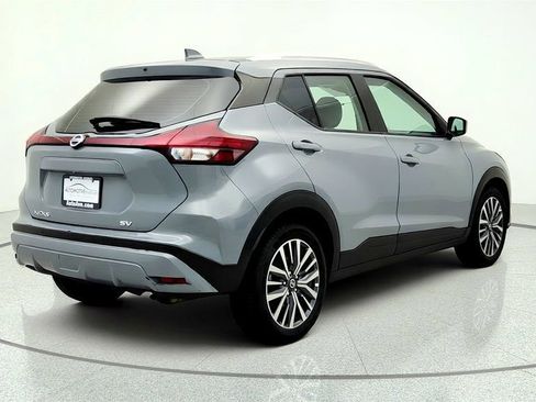 Used 2021 Nissan Kicks SV FWD image 5