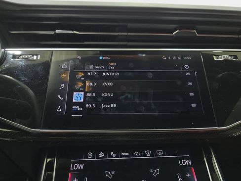 Used 2023 Audi SQ7 Prestige w/ Sport Package AWD/4WD image 22