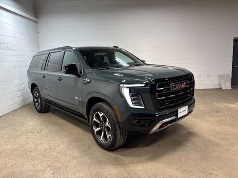 Used 2026 GMC Yukon XL AT4 Ultimate AWD/4WD image 4