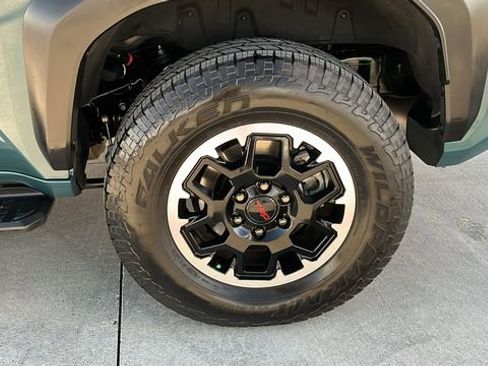 Used 2025 Toyota 4Runner TRD Off-Road Premium image 22