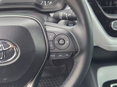 Used 2025 Toyota Corolla SE image 34