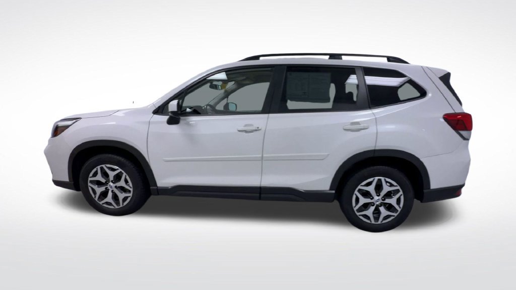 Used 2021 Subaru Forester Premium AWD/4WD image 5