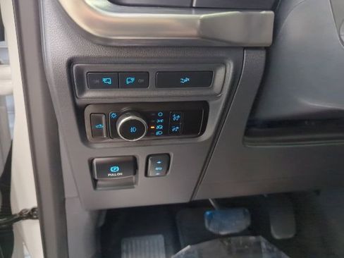 Used 2023 Ford F150 Lariat w/ Equipment Group 502A High AWD/4WD image 31