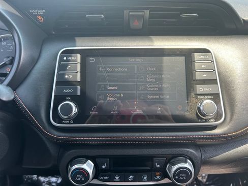 Used 2020 Nissan Kicks SR w/ SR Premium Package FWD image 24
