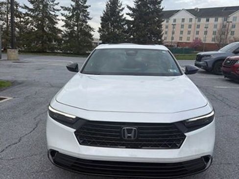 Used 2024 Honda Accord Sport image 2