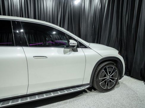 Used 2023 Mercedes-Benz EQS 450+ SUV image 4