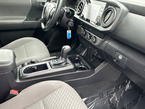 Used 2022 Toyota Tacoma SR5 image 15