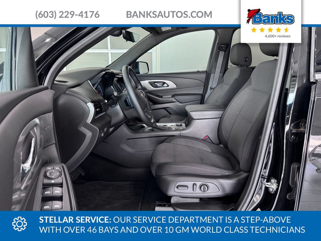 Certified 2023 Chevrolet Traverse LT w/ Rear Camera Mirror Package AWD/4WD image 9