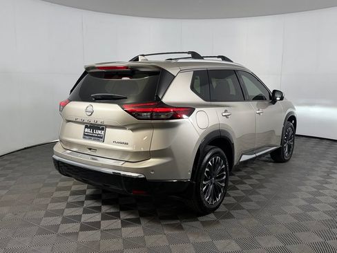Used 2025 Nissan Rogue Platinum w/ Platinum Premium Package FWD image 7