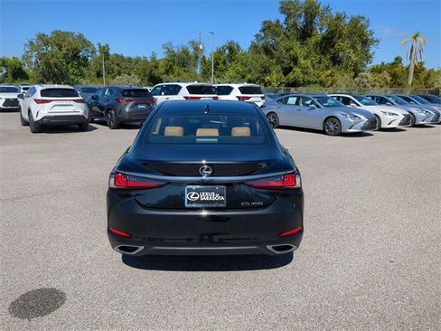 New 2025 Lexus ES 350 w/ Premium Package image 5
