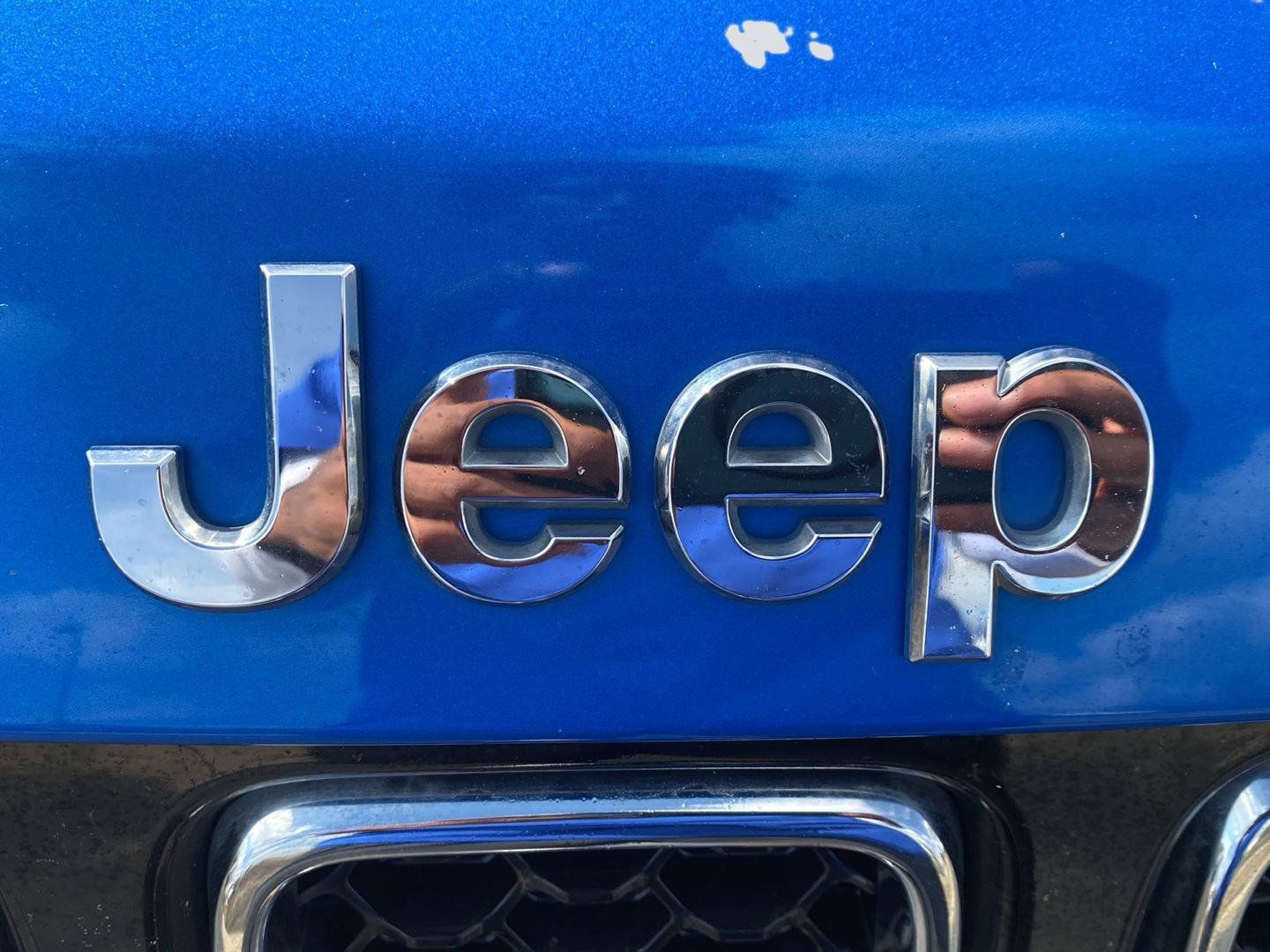 Used 2020 Jeep Compass Latitude w/ Popular Equipment Group FWD image 9