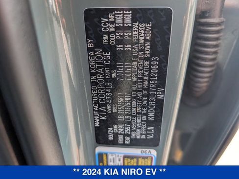 Used 2024 Kia Niro Wind w/ Wind Preserve Package FWD image 38