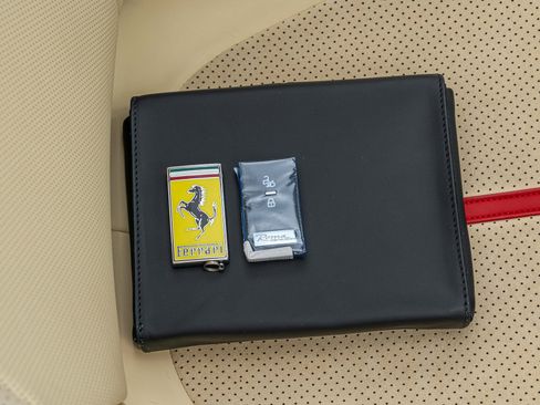 Certified 2025 Ferrari Roma Base image 29