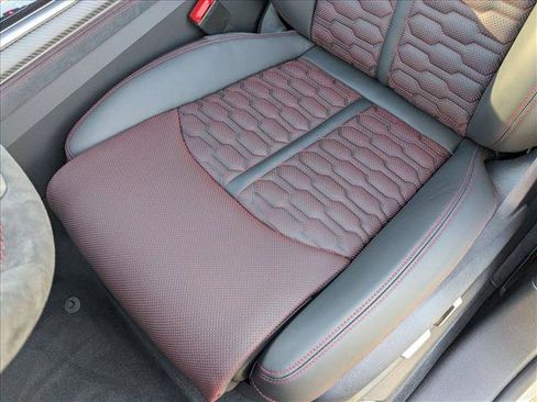 New 2026 Audi RS Q8 performance image 4