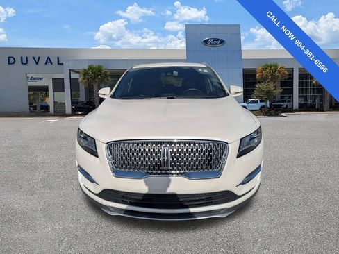 Used 2019 Lincoln MKC Reserve w/ MKC Climate Package FWD image 9