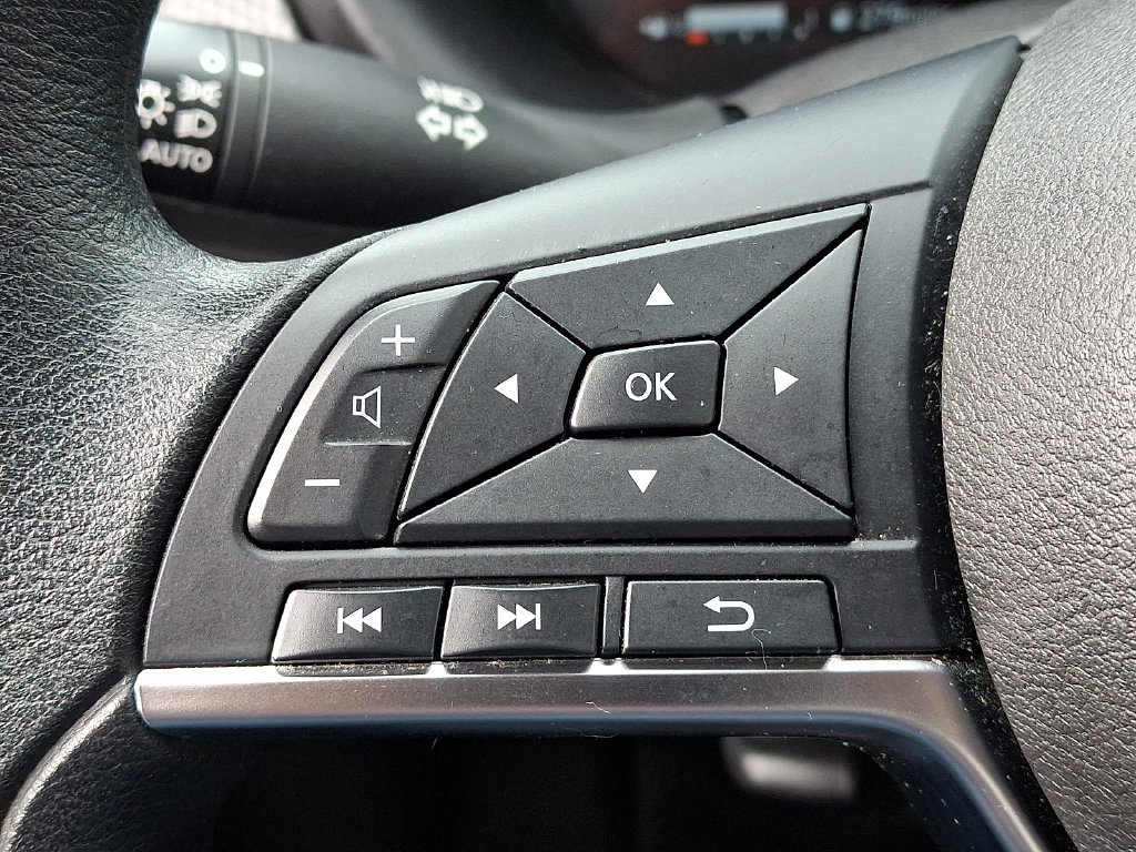 Used 2024 Nissan Kicks SV w/ Exterior Package FWD image 22