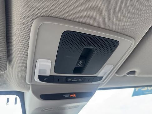 Certified 2024 Honda HR-V EX-L image 23