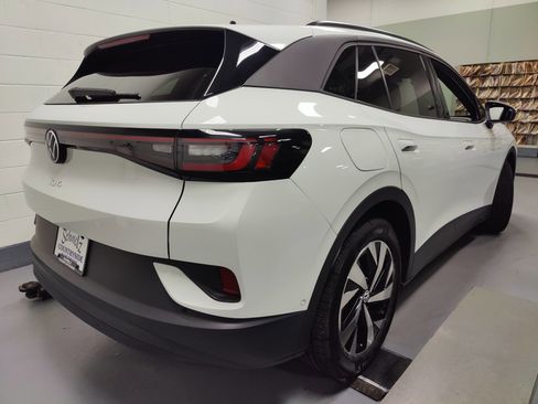 Certified 2023 Volkswagen ID.4 2WD image 10