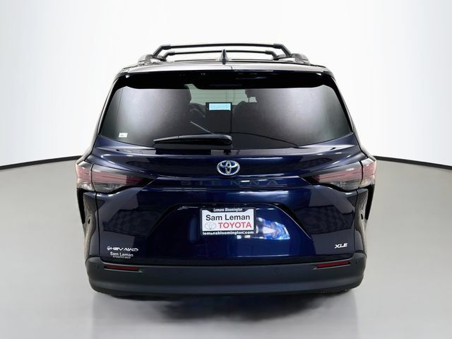 Used 2025 Toyota Sienna XLE w/ XLE Plus Package AWD/4WD image 6