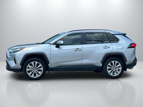 Used 2025 Toyota RAV4 XLE Premium FWD image 8