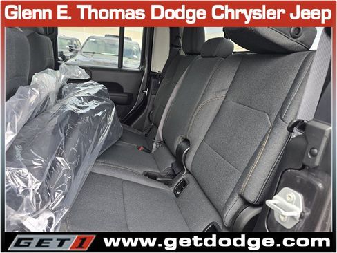 New 2025 Jeep Gladiator Willys image 12