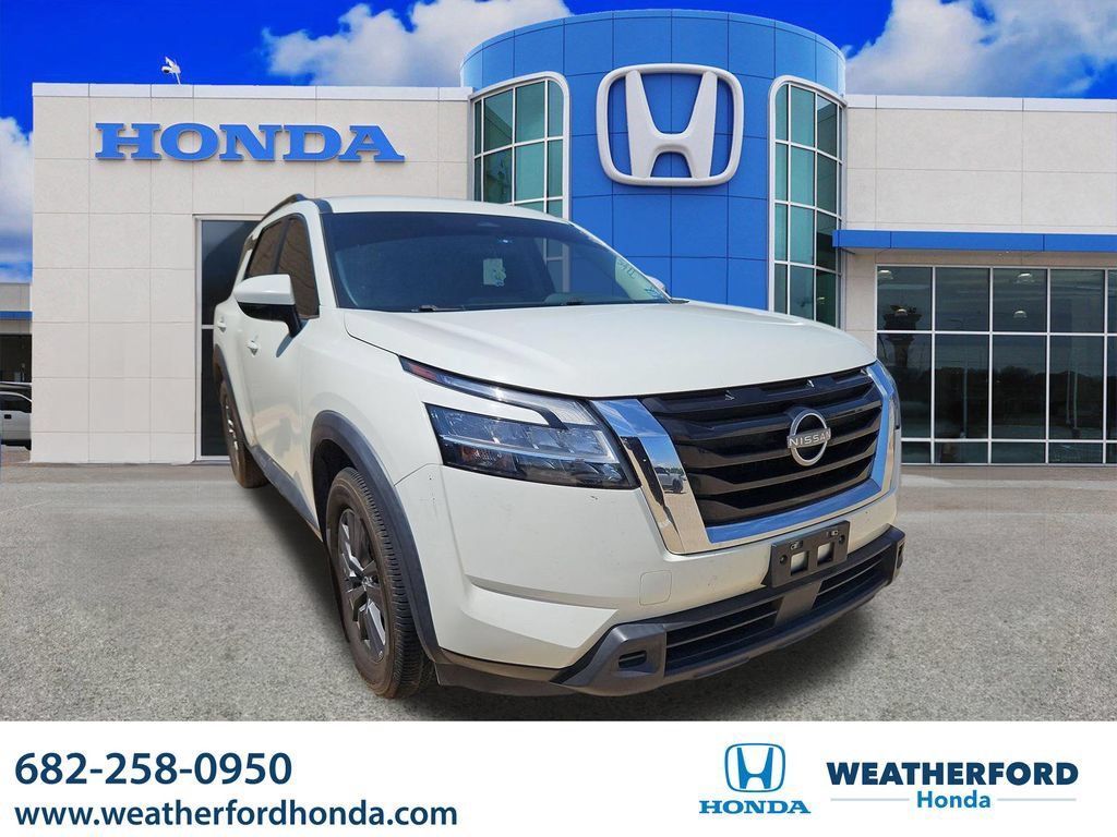 Used 2022 Nissan Pathfinder SV FWD image 1