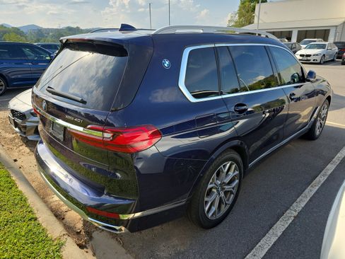 Used 2020 BMW X7 xDrive40i w/ Premium Package AWD/4WD image 2