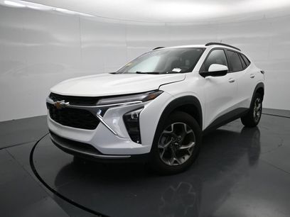 Used 2025 Chevrolet Trax LT