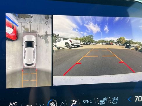 New 2025 Chevrolet Equinox EV RS w/ Convenience Package II image 17