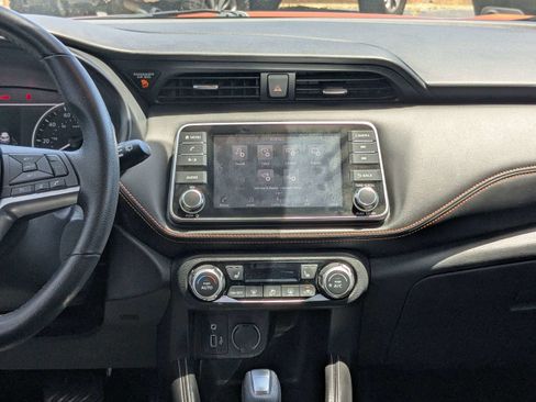 Used 2020 Nissan Kicks SR w/ SR Premium Package FWD image 16