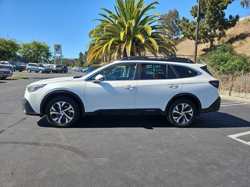 Used 2022 Subaru Outback Limited XT w/ Popular Package #2 AWD/4WD image 4