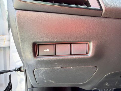 Certified 2026 Nissan Sentra SR w/ Floor Mat Package FWD image 20