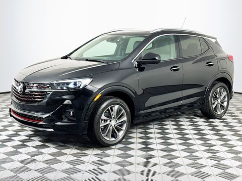 Used 2021 Buick Encore GX Essence w/ Advanced Technology Package image 4